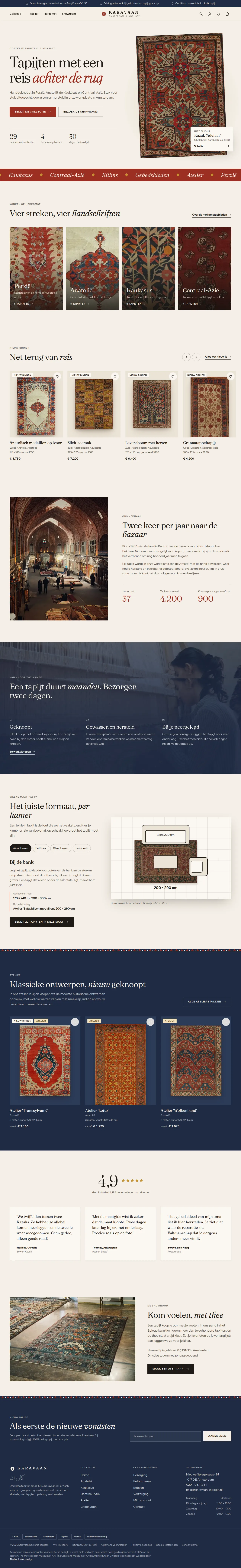 De volledige homepage van Karavaan op een laptop