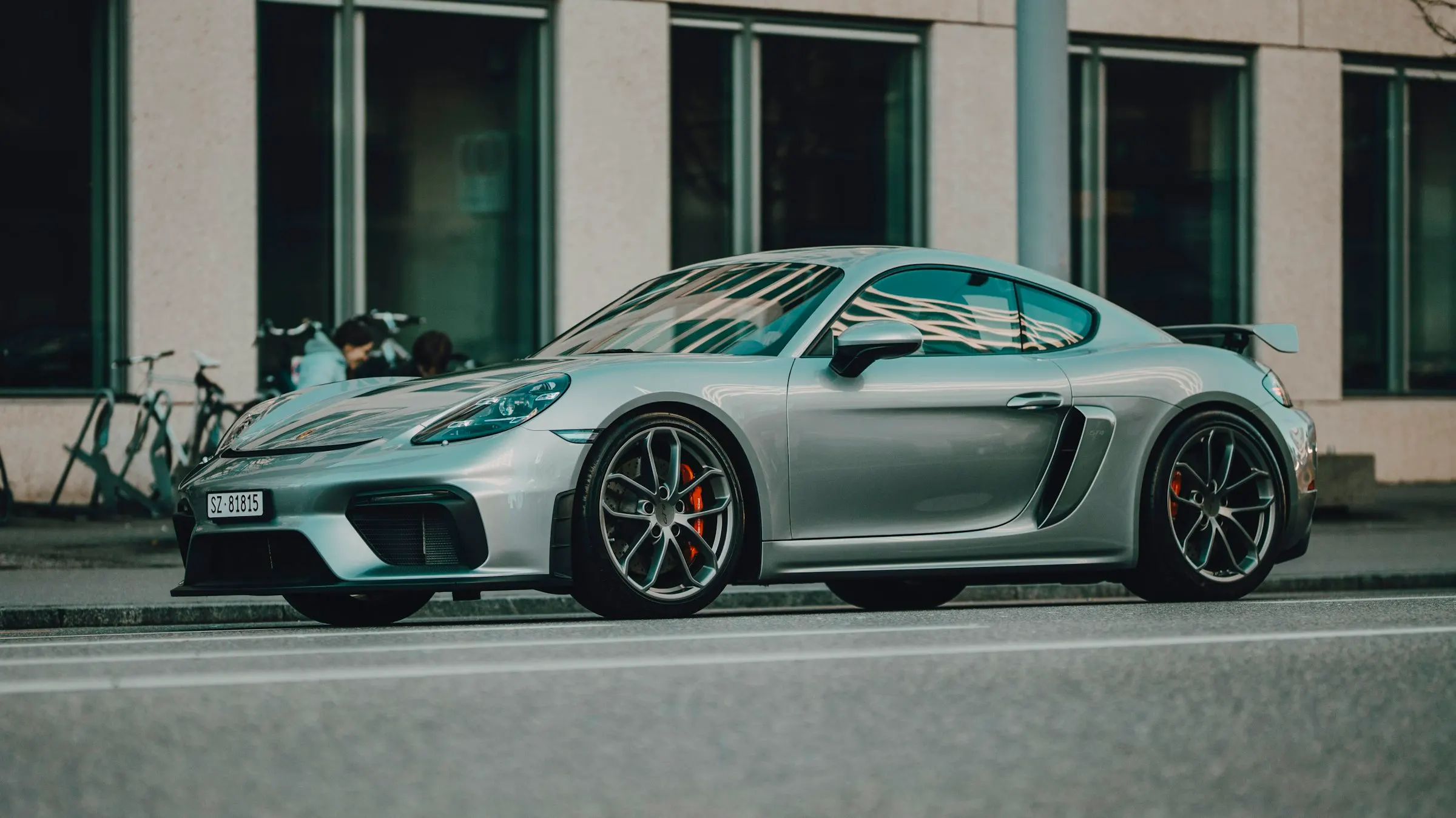 Porsche 718 Cayman GT4